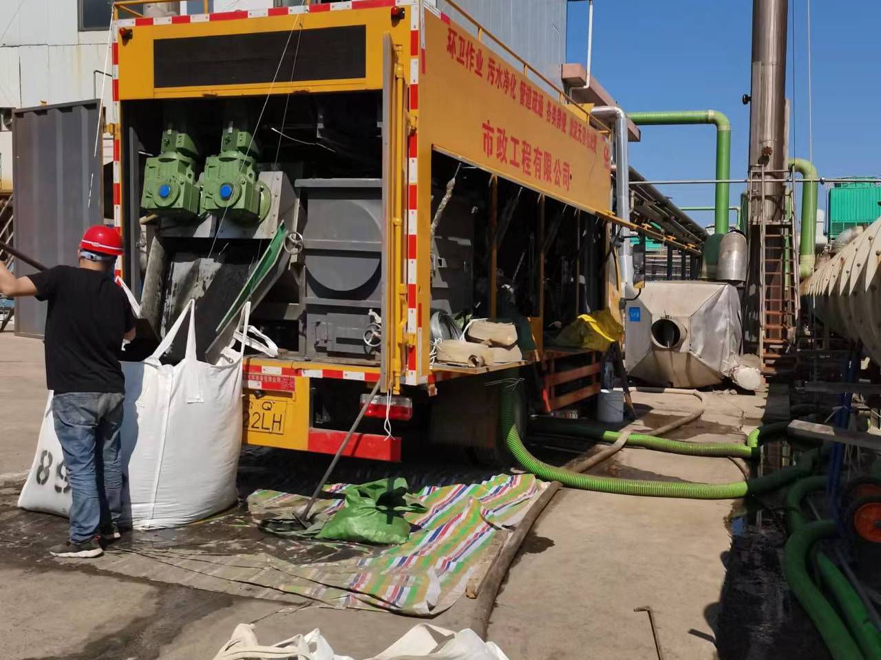 萧山淤泥压干处理